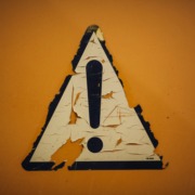 [Radar TSI #259] Atenção fragmentada e o desafio de engajar, experiências conectadas, Starbucks volta às origens e +